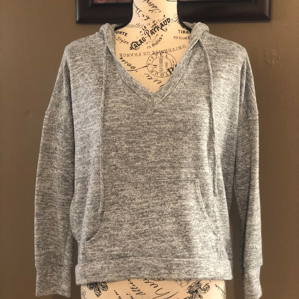 Petit Gateau Sweater Pullover Lightweight Hooded